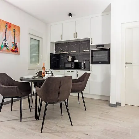 Cozy Ivana Appartement